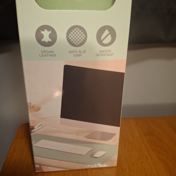 Hype Faux Leather Desk Mat - Picture 7 of 14